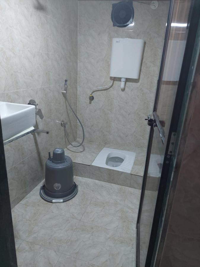 Asra Dormitory For Male And Female Mumbai Ngoại thất bức ảnh