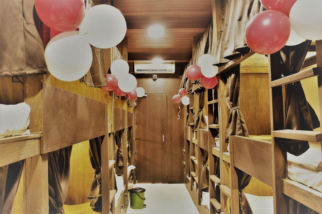 Asra Dormitory For Male And Female Mumbai Ngoại thất bức ảnh