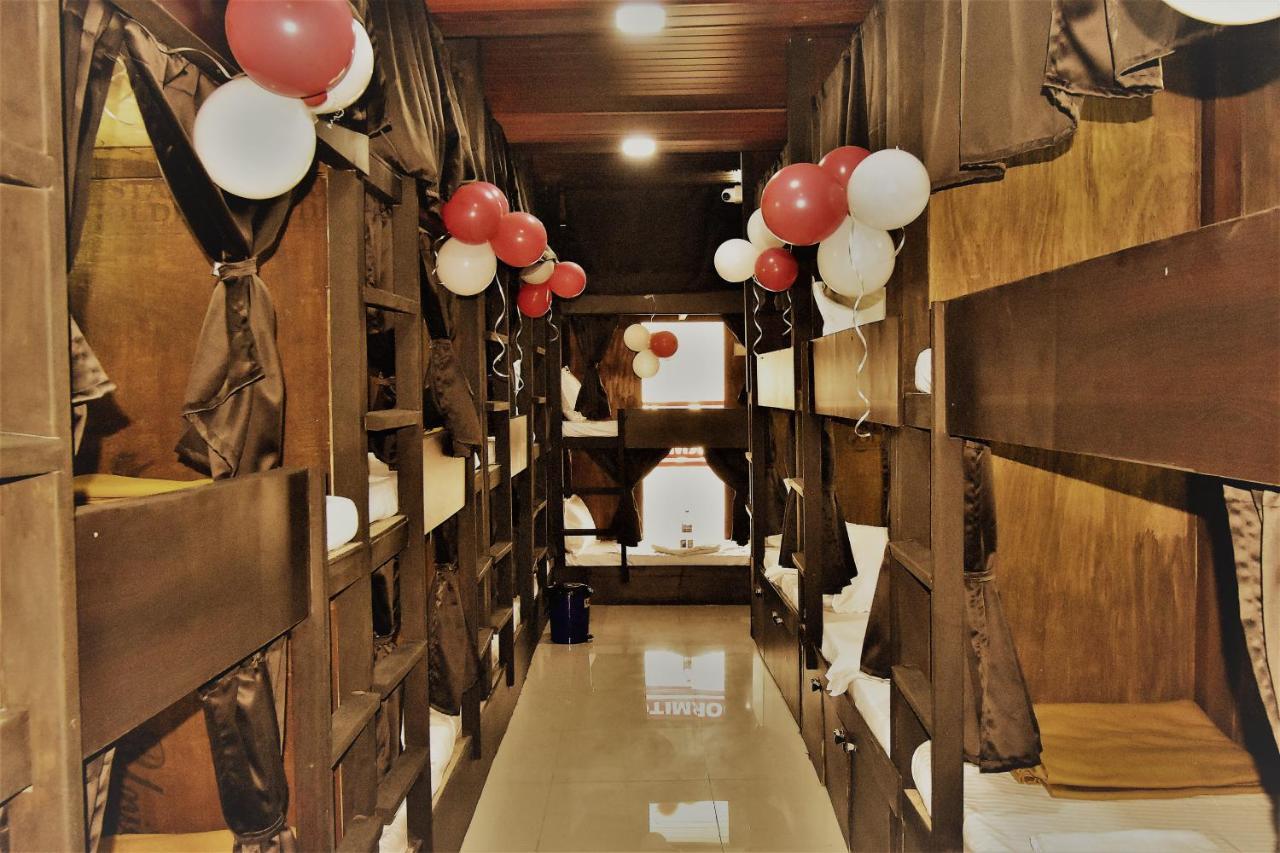 Asra Dormitory For Male And Female Mumbai Ngoại thất bức ảnh