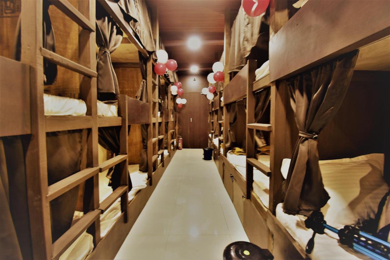 Asra Dormitory For Male And Female Mumbai Ngoại thất bức ảnh