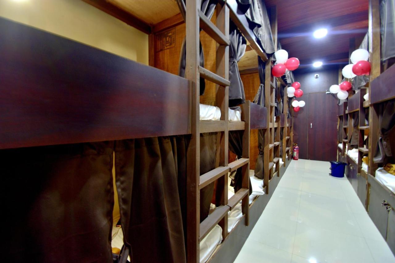 Asra Dormitory For Male And Female Mumbai Ngoại thất bức ảnh