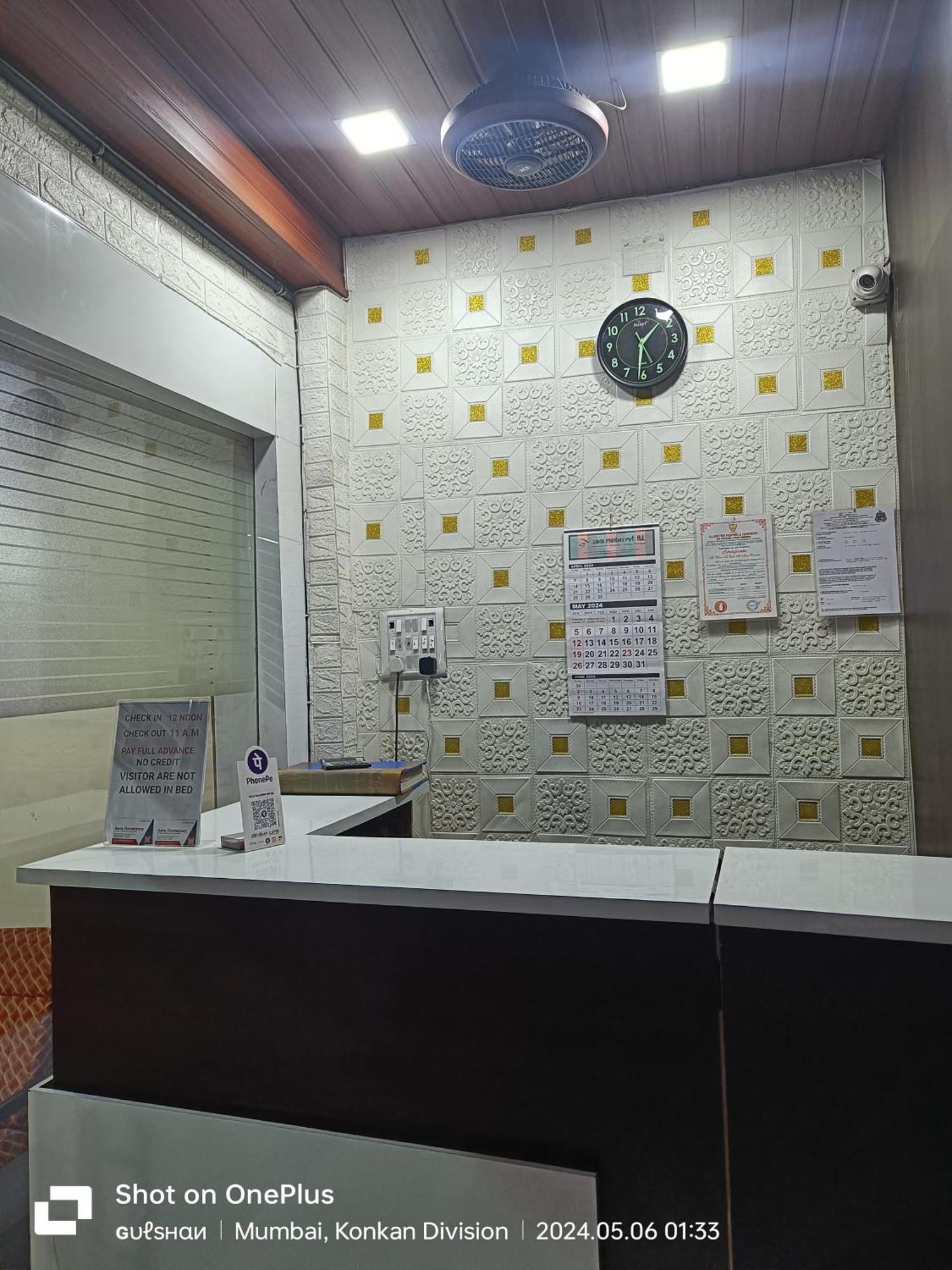 Asra Dormitory For Male And Female Mumbai Ngoại thất bức ảnh